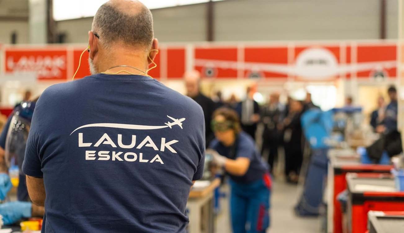 LAUAK ESKOLA